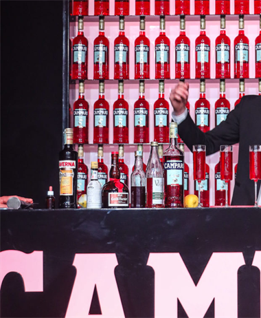 Corey Squarzoni vince la Campari Barman Competition